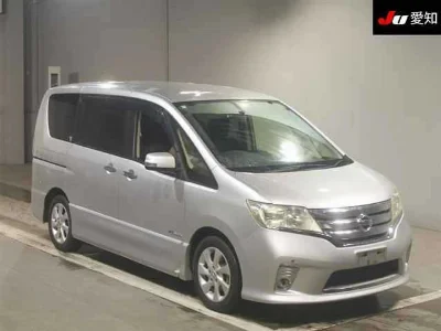 NISSAN SERENA