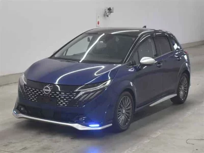 NISSAN AURA