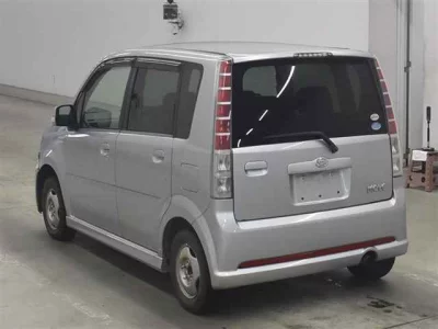 DAIHATSU MOVE 2