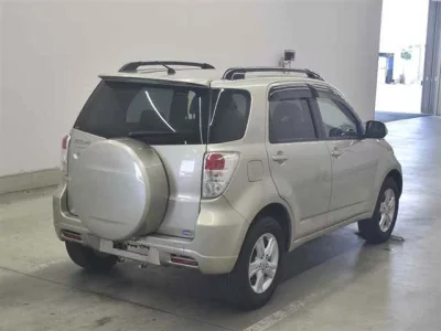 TOYOTA RUSH