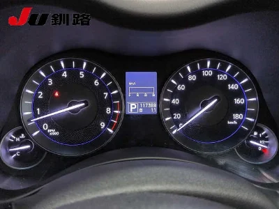 NISSAN FUGA