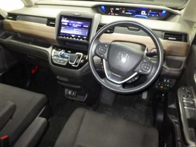 HONDA FREED+