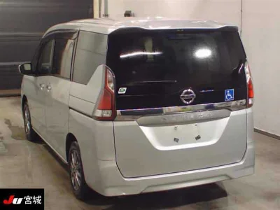 NISSAN SERENA
