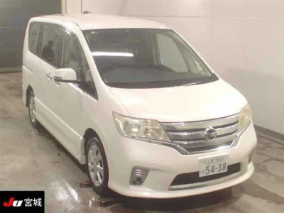 NISSAN SERENA