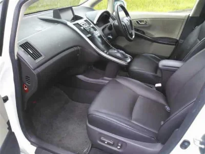 TOYOTA SAI
