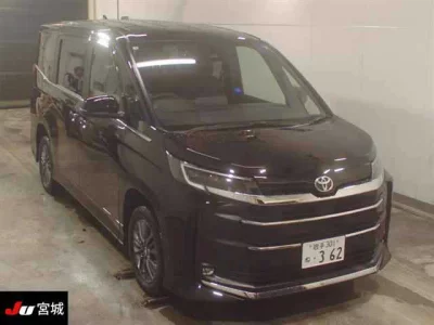 TOYOTA NOAH 1