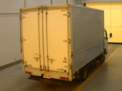 MITSUBISHI CANTER