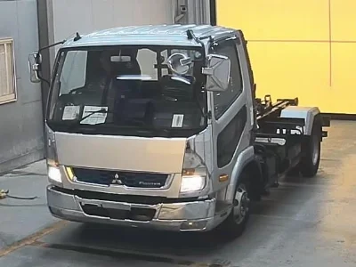 MITSUBISHI FUSO FIGHTER