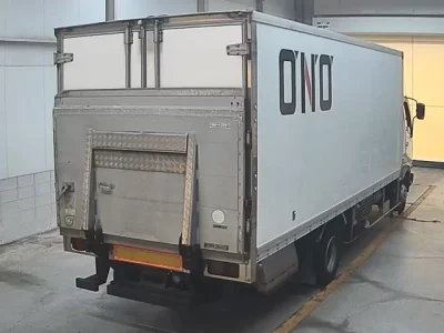 MITSUBISHI FUSO FIGHTER