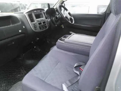 NISSAN CARAVAN