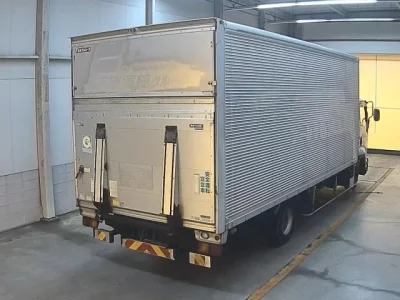 ISUZU FORWARD