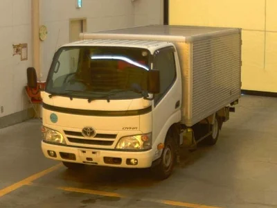 TOYOTA DYNA