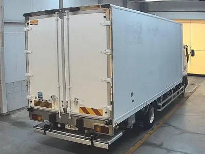 ISUZU FORWARD