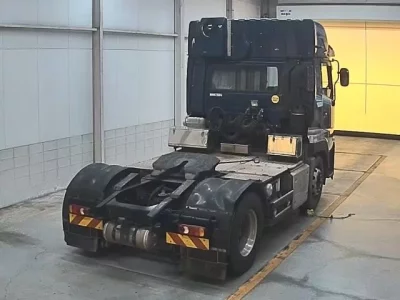 NISSAN UD