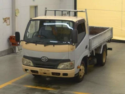 TOYOTA DYNA