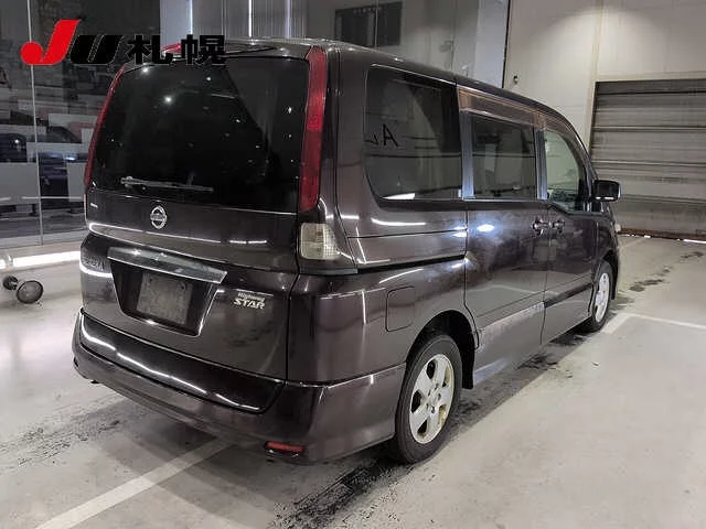 Nissan Serena  с аукциона в Японии