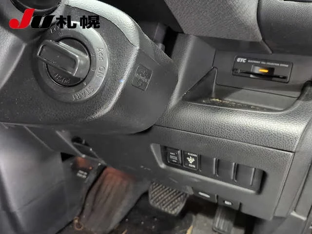 Nissan Serena  с аукциона в Японии