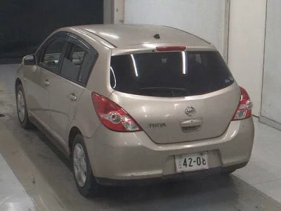 NISSAN TIIDA