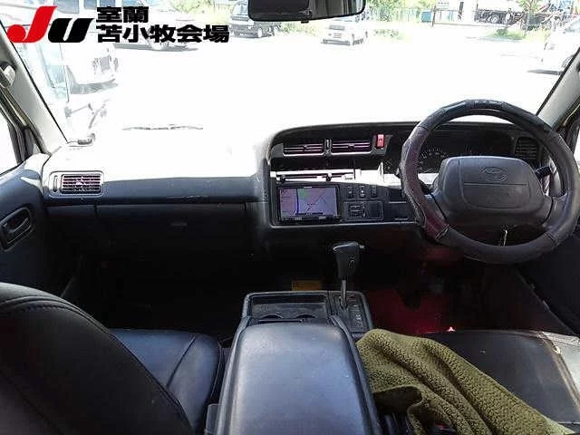 Toyota HiAce Van  с аукциона в Японии