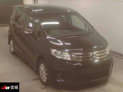 HONDA FREED SPIKE