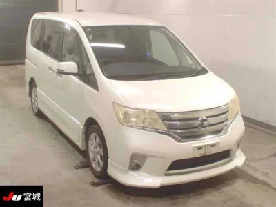NISSAN SERENA