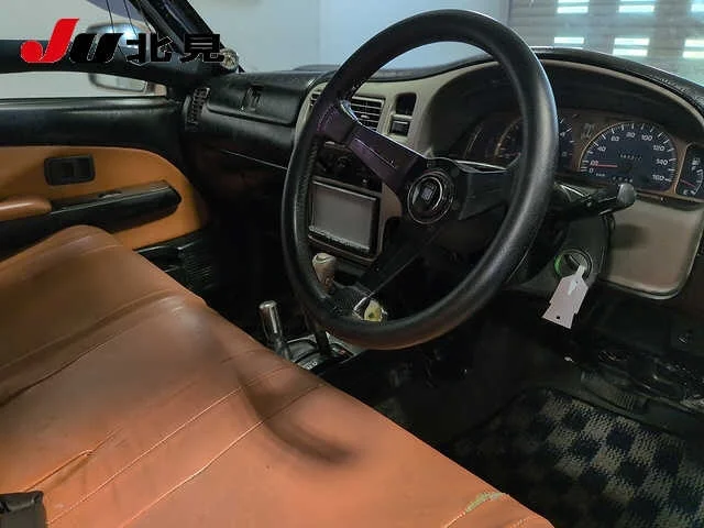 Toyota Hilux  с аукциона в Японии
