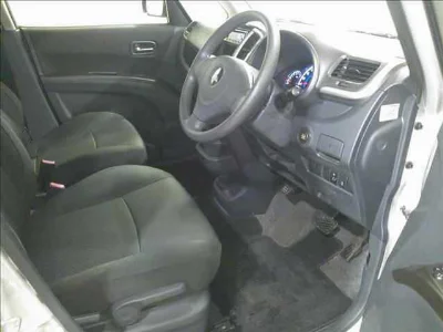 MITSUBISHI DELICA D2