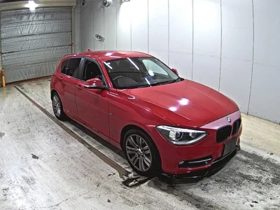 BMW 1 SERIES