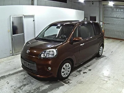 TOYOTA PORTE