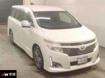 NISSAN ELGRAND