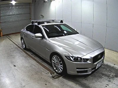 JAGUAR XE
