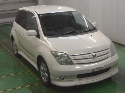 TOYOTA IST
