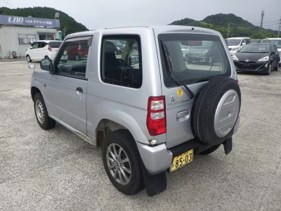 MITSUBISHI PAJERO MINI