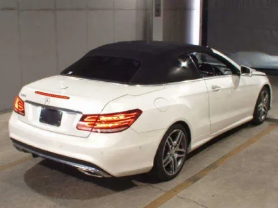 MERCEDES BENZ E CLASS