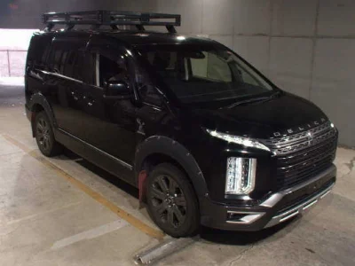 MITSUBISHI DELICA D5