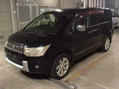 MITSUBISHI DELICA D5