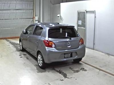 MITSUBISHI MIRAGE