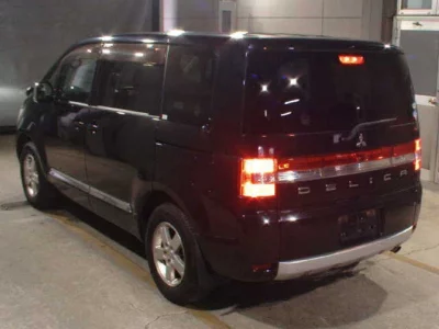 MITSUBISHI DELICA D5