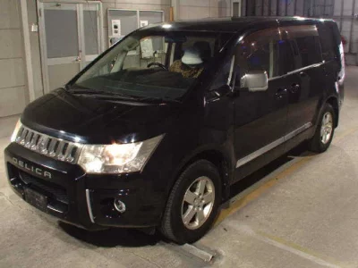 MITSUBISHI DELICA D5