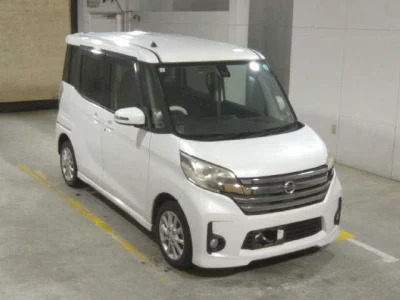 NISSAN DAYZ ROOX