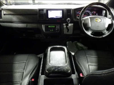 TOYOTA REGIUS ACE VAN