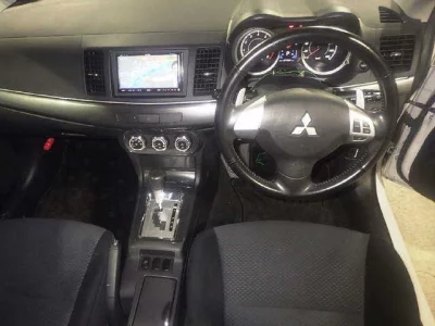 MITSUBISHI GALANT FORTIS SPORTBACK