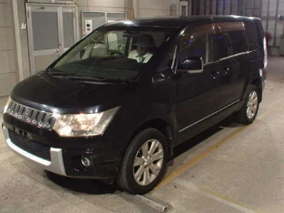MITSUBISHI DELICA D5