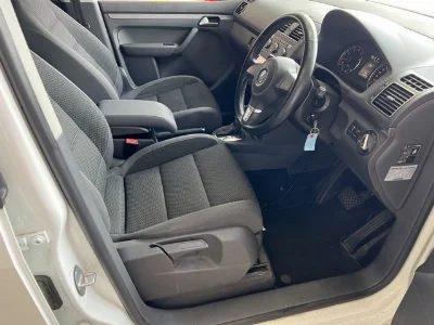 VOLKSWAGEN GOLF TOURAN