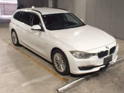 BMW 3 SERIES