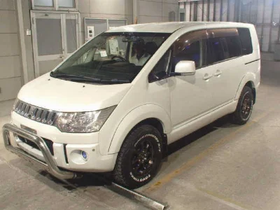 MITSUBISHI DELICA D5