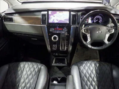 MITSUBISHI DELICA D5