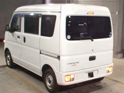 MITSUBISHI MINICAB