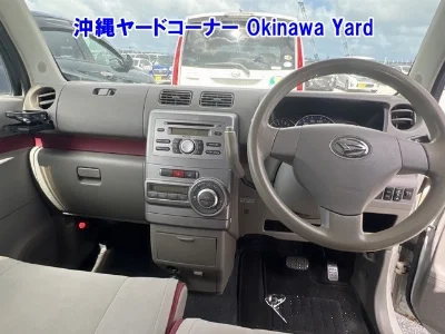 DAIHATSU MOVE CONTE