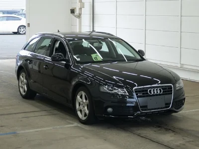 AUDI A4 AVANTE